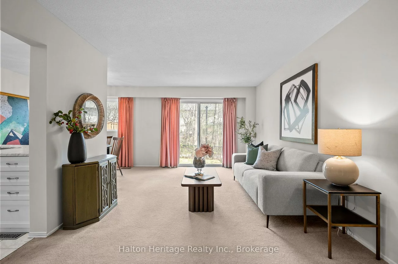 1556, Lancaster, 1005 - FA Falgarwood, Oakville