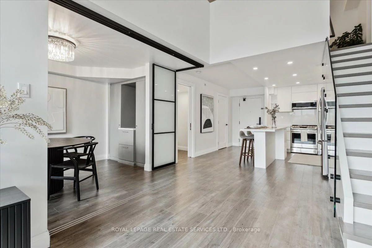 185, Robinson, 1013 - OO Old Oakville, Oakville