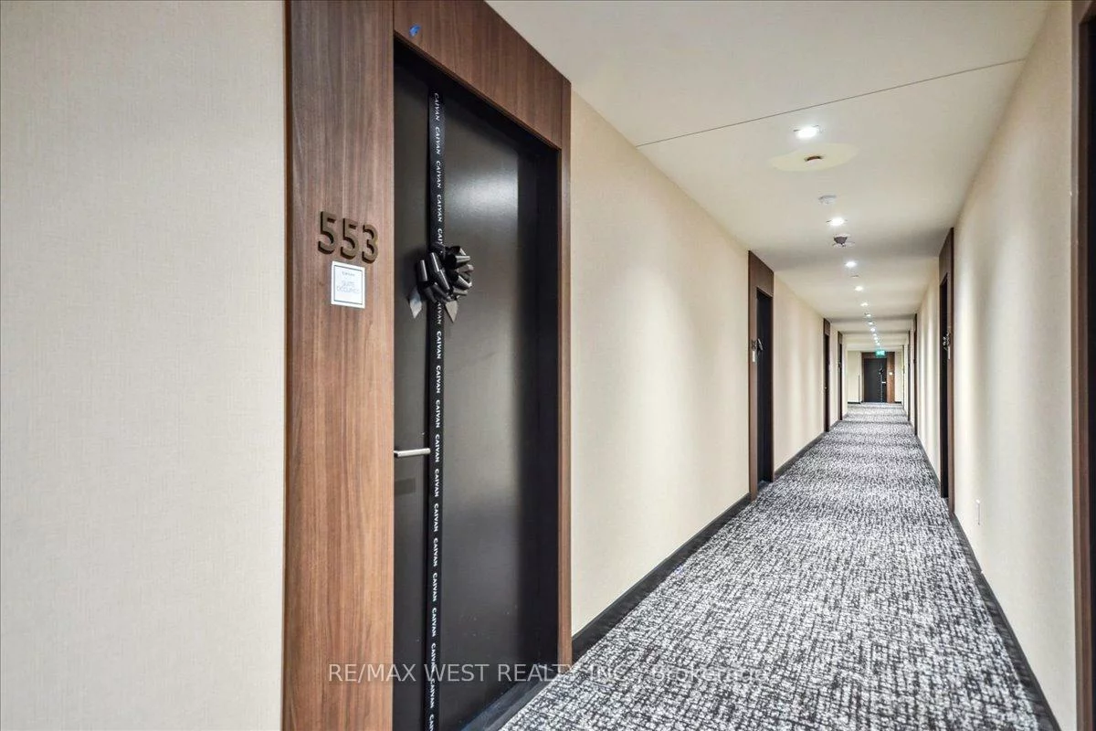 2501, Saw Whet, 1001 - BR Bronte, Oakville