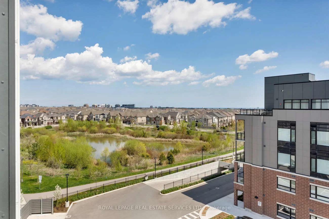 3285, Carding Mill, 1008 - GO Glenorchy, Oakville