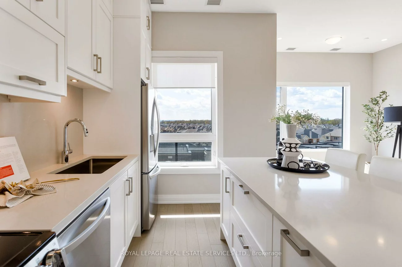 3285, Carding Mill, 1008 - GO Glenorchy, Oakville