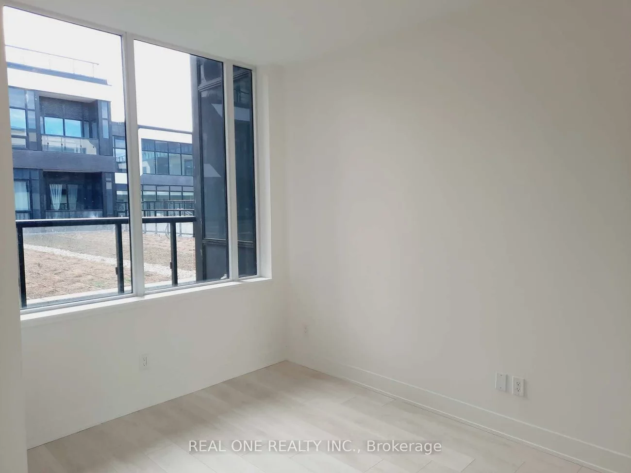 2485, Taunton, 1015 - RO River Oaks, Oakville
