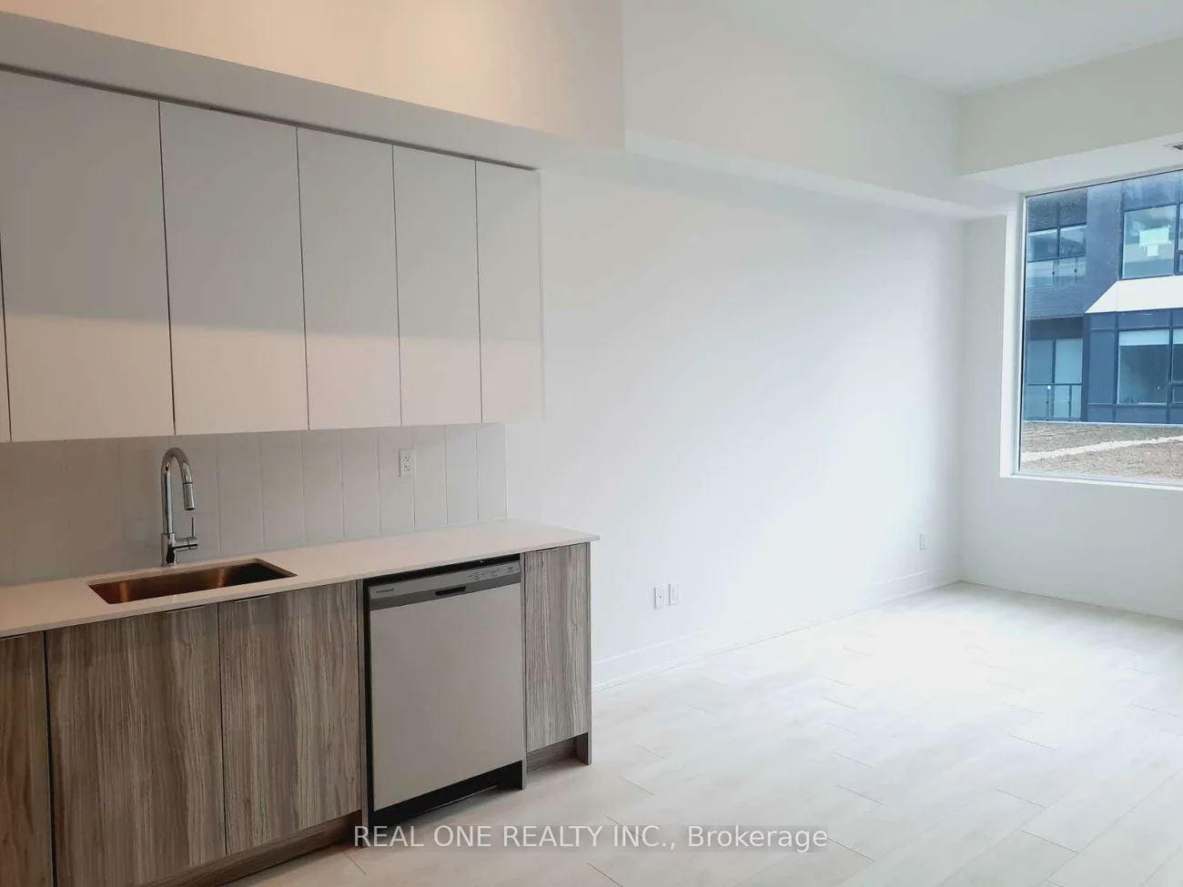 2485, Taunton, 1015 - RO River Oaks, Oakville