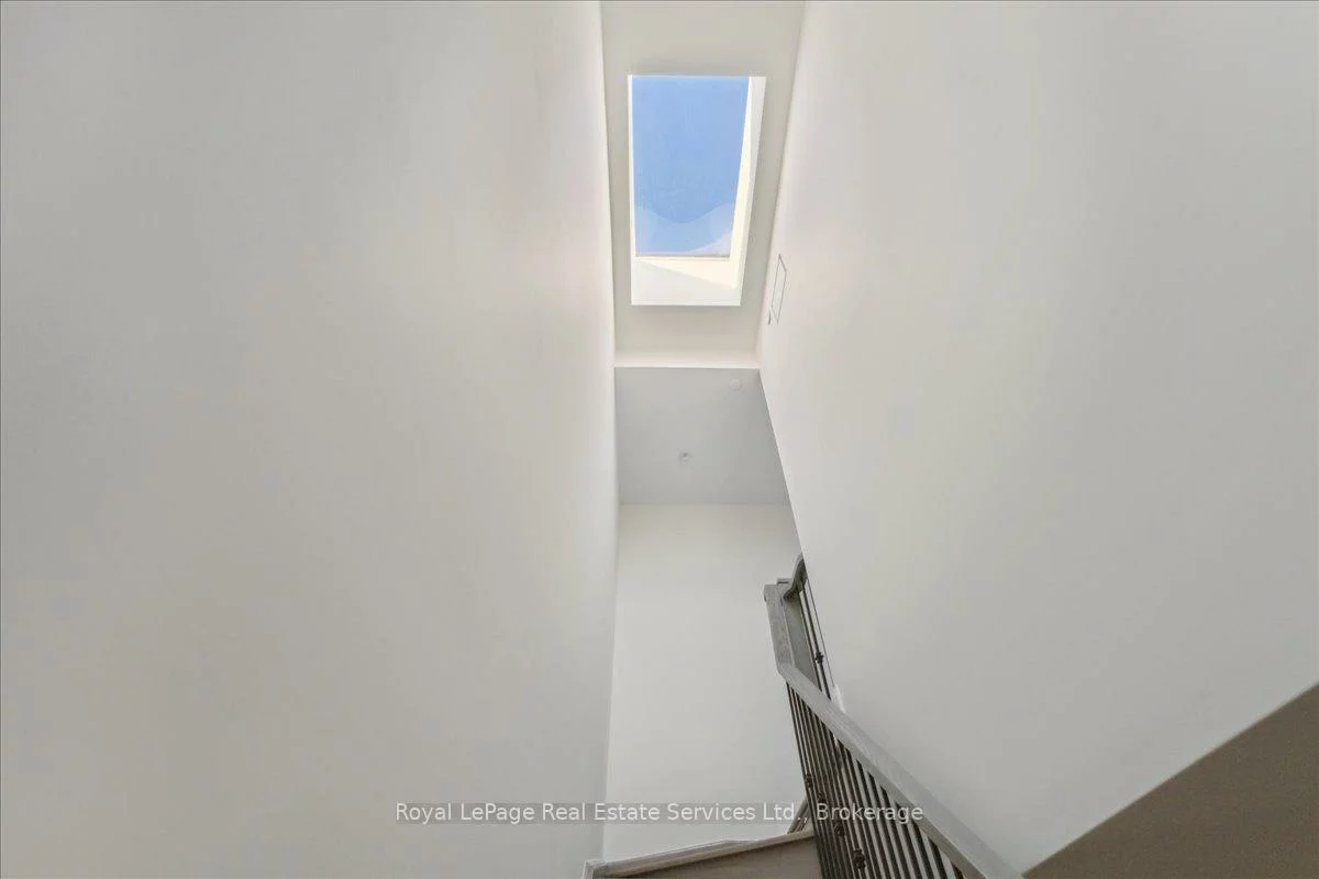 95, Brookfield, 1002 - CO Central, Oakville