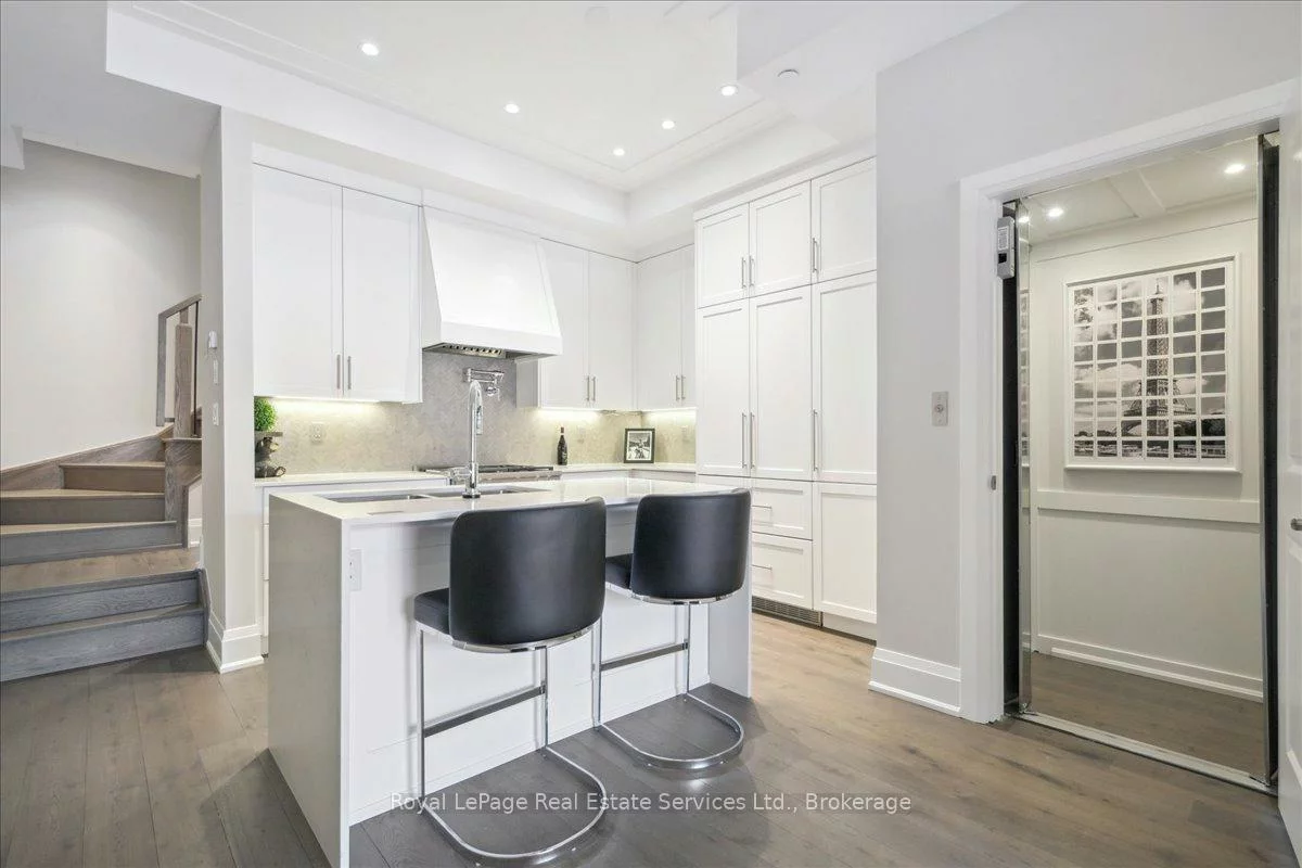95, Brookfield, 1002 - CO Central, Oakville