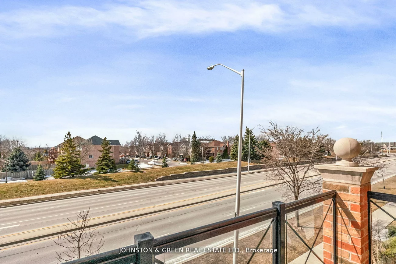 2551, Sixth, 1015 - RO River Oaks, Oakville