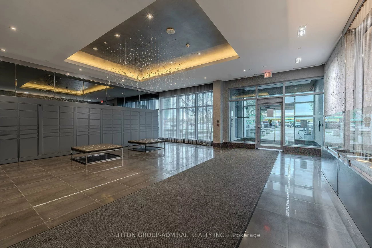 55, Speers, 1014 - QE Queen Elizabeth, Oakville