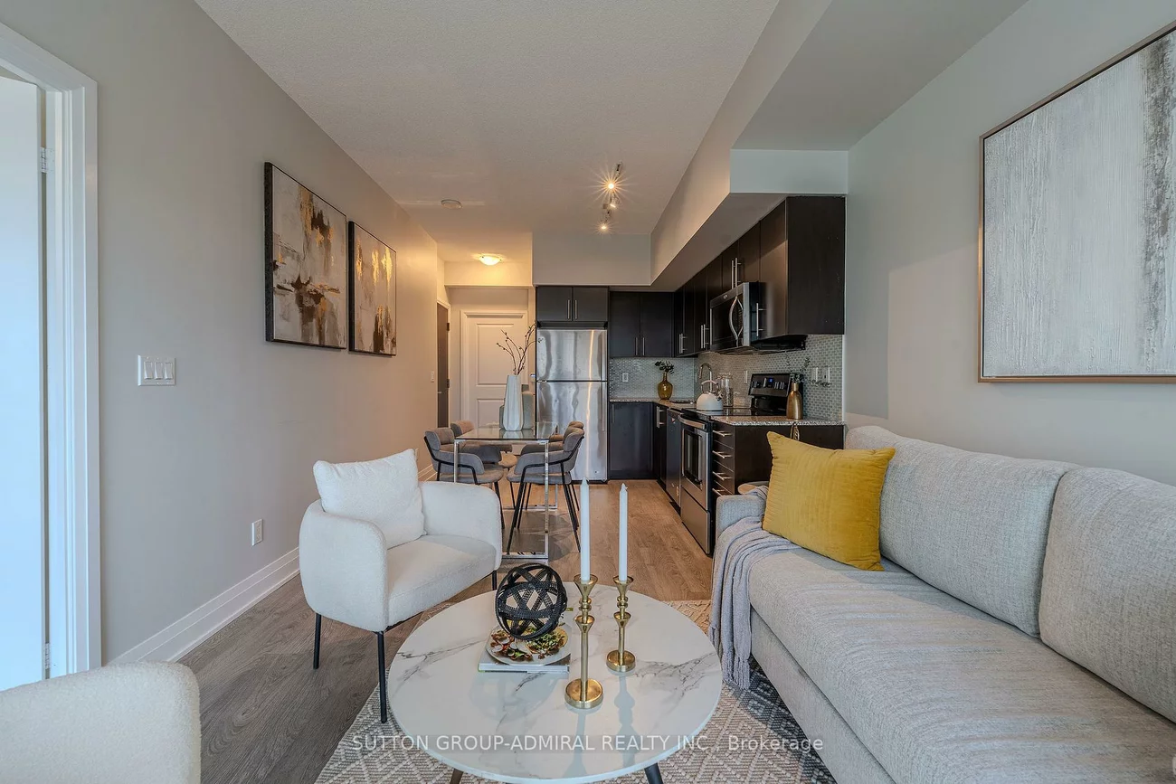 55, Speers, 1014 - QE Queen Elizabeth, Oakville