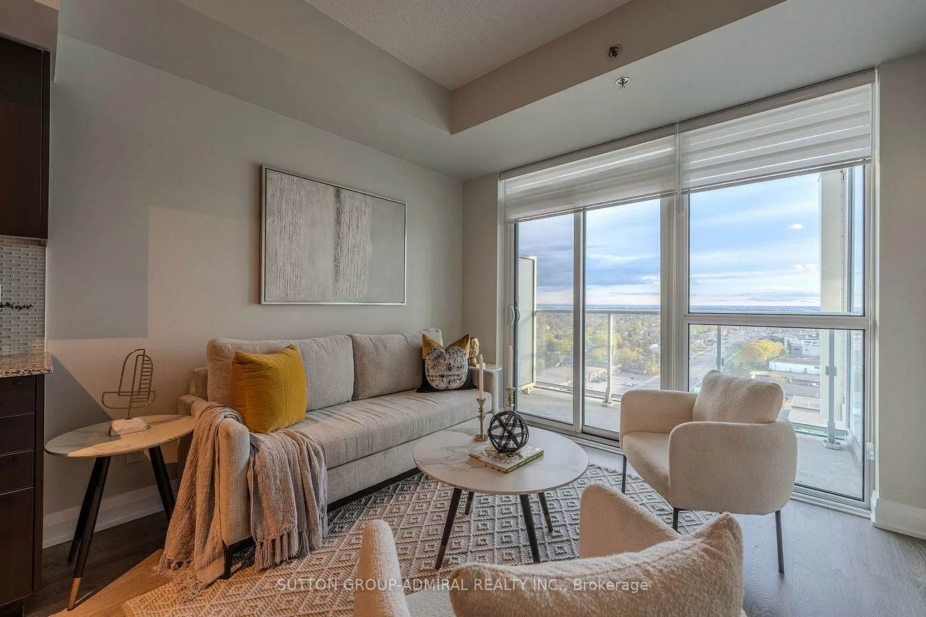 55, Speers, 1014 - QE Queen Elizabeth, Oakville