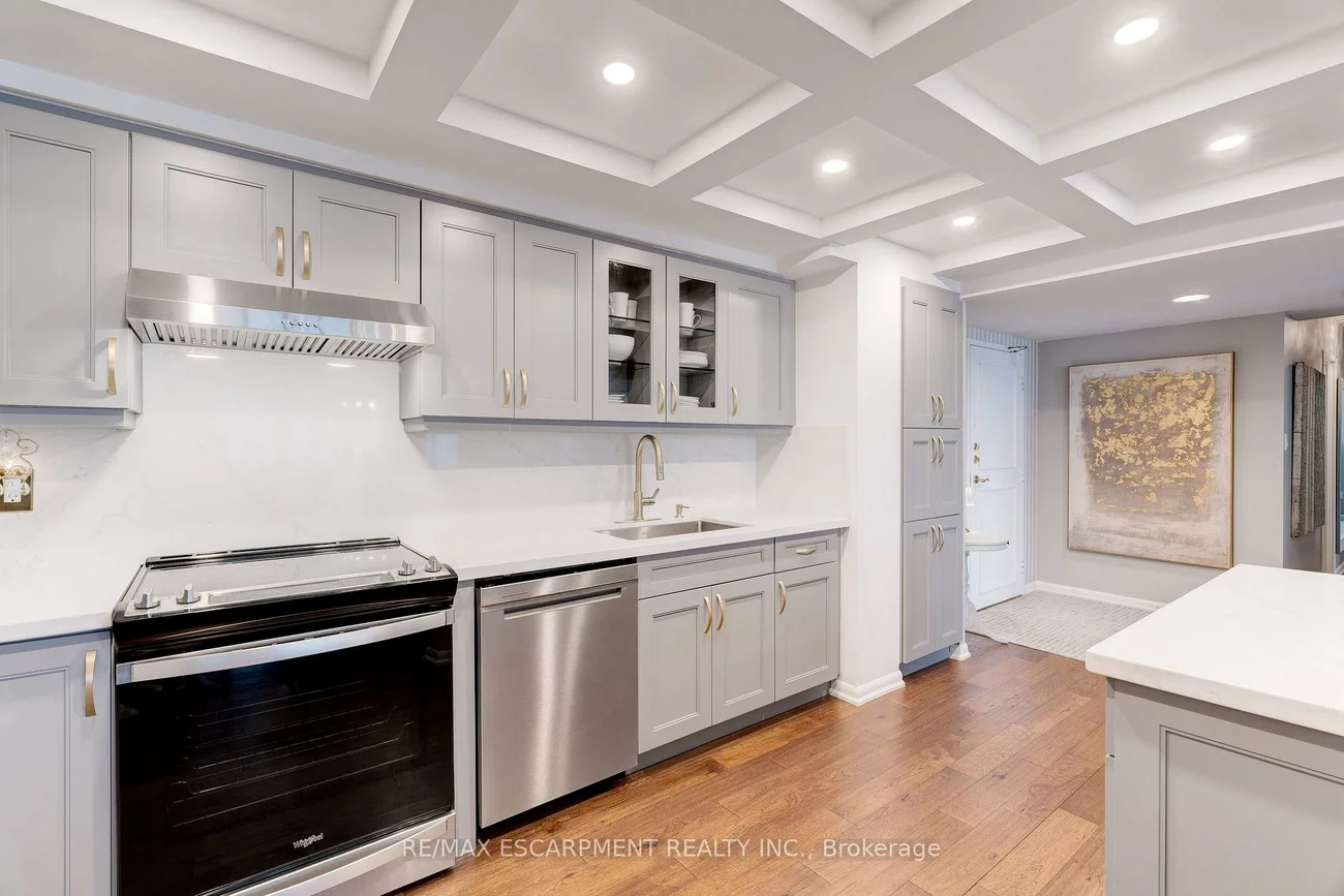 2175, Marine, 1001 - BR Bronte, Oakville