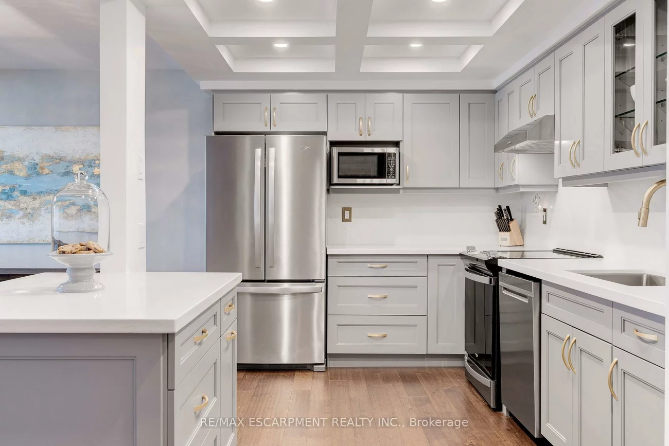 2175, Marine, 1001 - BR Bronte, Oakville