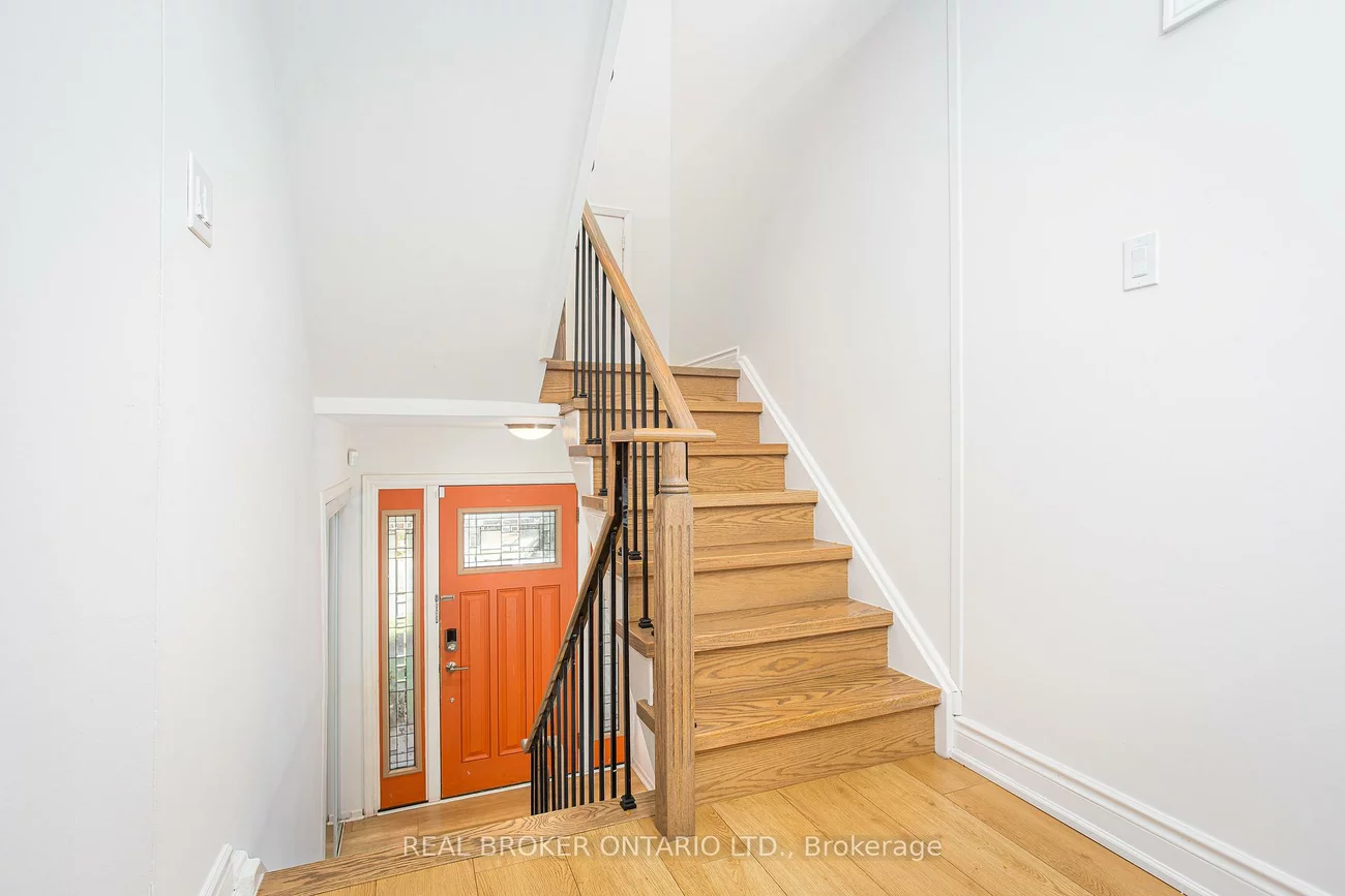 1135, McCraney, 1003 - CP College Park, Oakville