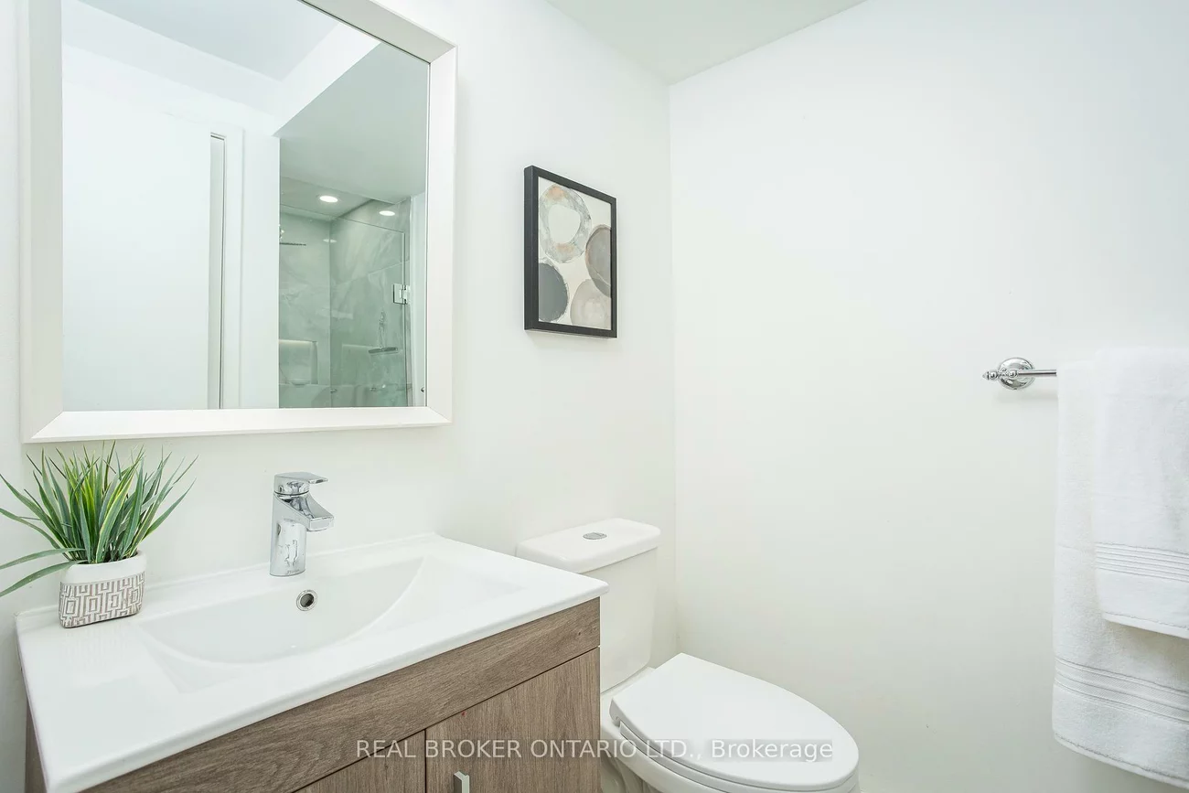 1135, McCraney, 1003 - CP College Park, Oakville