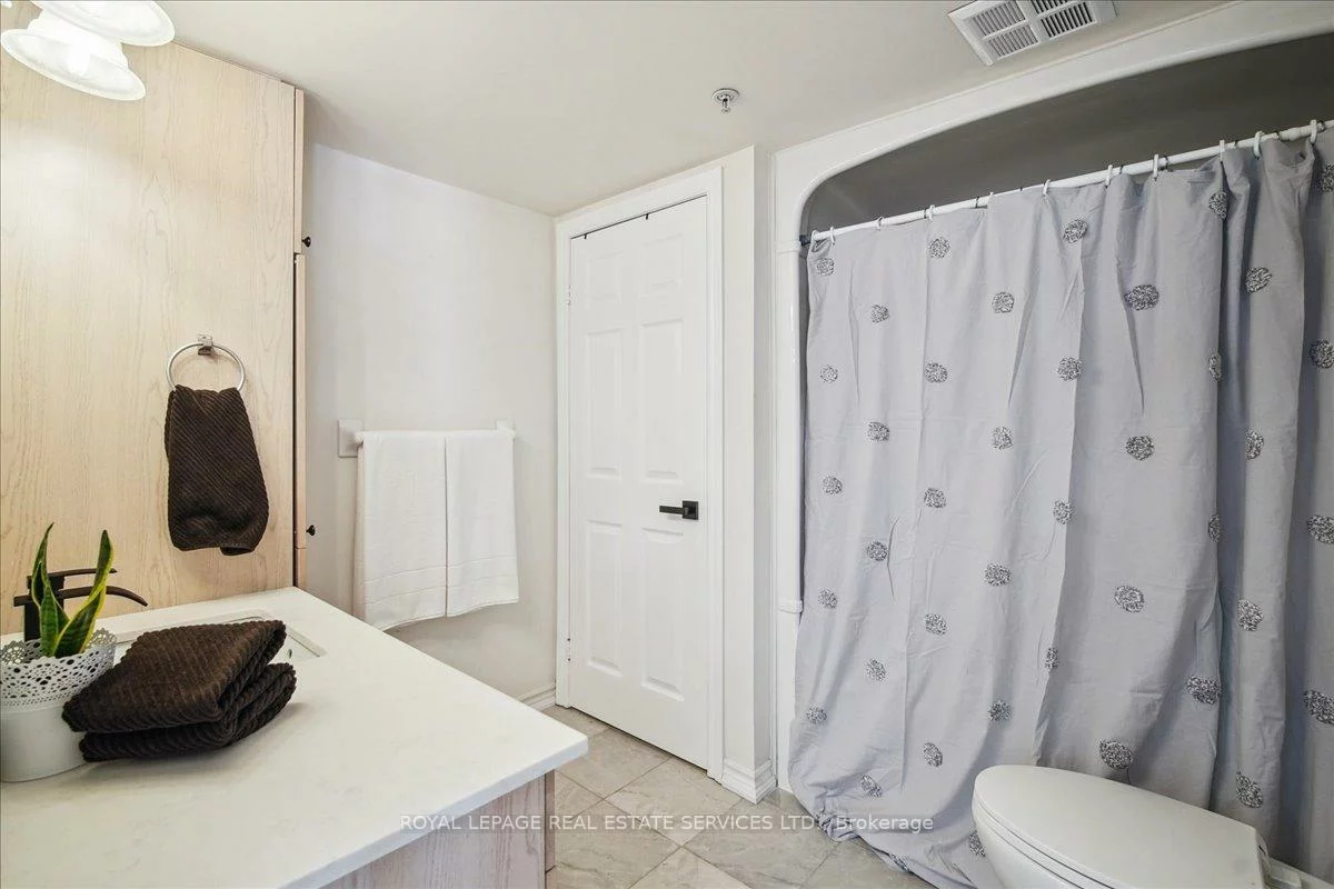 1440, Bishops, 1007 - GA Glen Abbey, Oakville