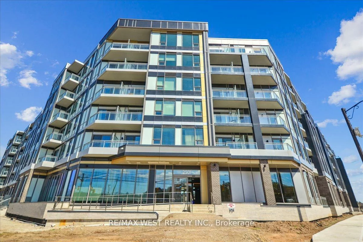 2501, Saw Whet, 1001 - BR Bronte, Oakville