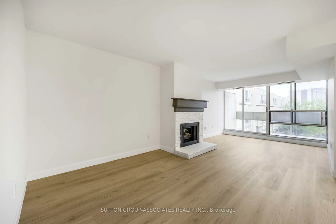 1300, Marlborough, 1005 - FA Falgarwood, Oakville