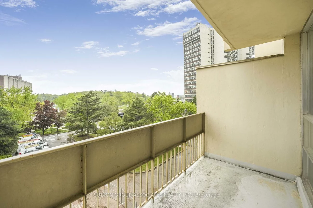 1300, Marlborough, 1005 - FA Falgarwood, Oakville