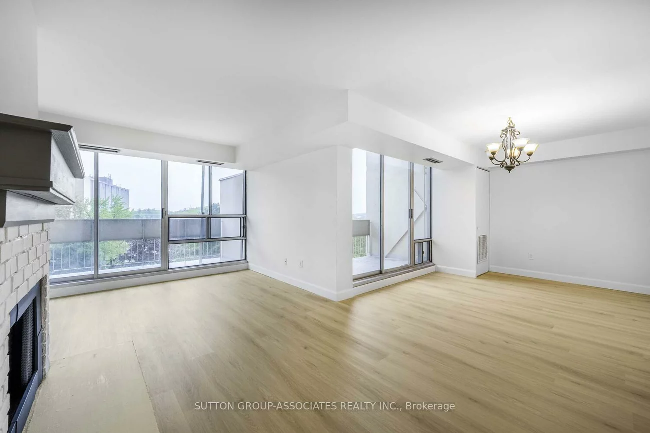 1300, Marlborough, 1005 - FA Falgarwood, Oakville