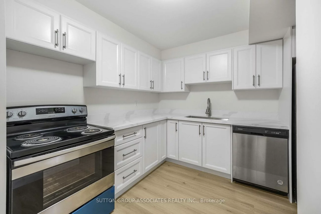 1300, Marlborough, 1005 - FA Falgarwood, Oakville