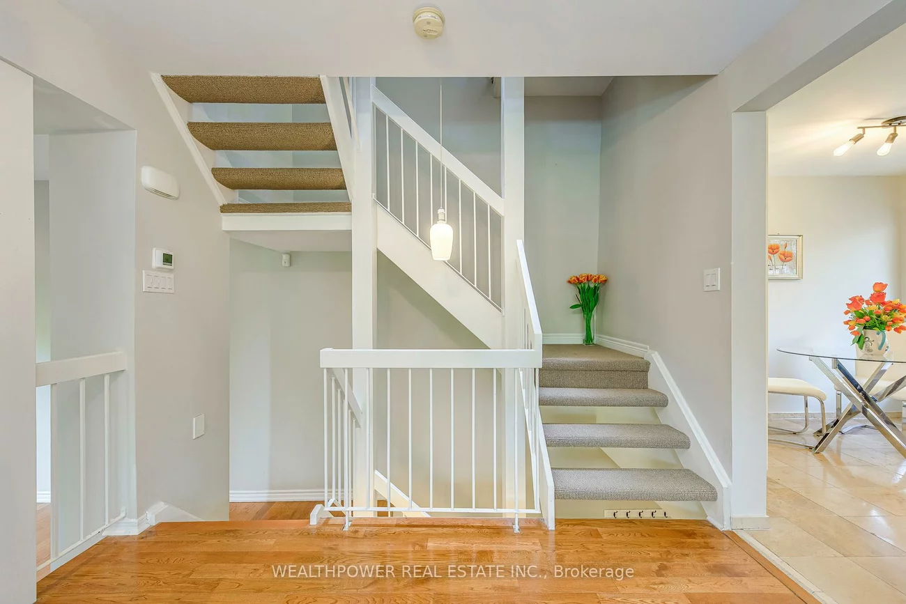 1250, Marlborough, 1003 - CP College Park, Oakville