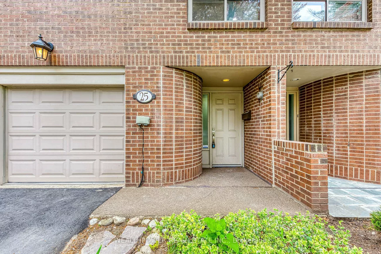 1250, Marlborough, 1003 - CP College Park, Oakville