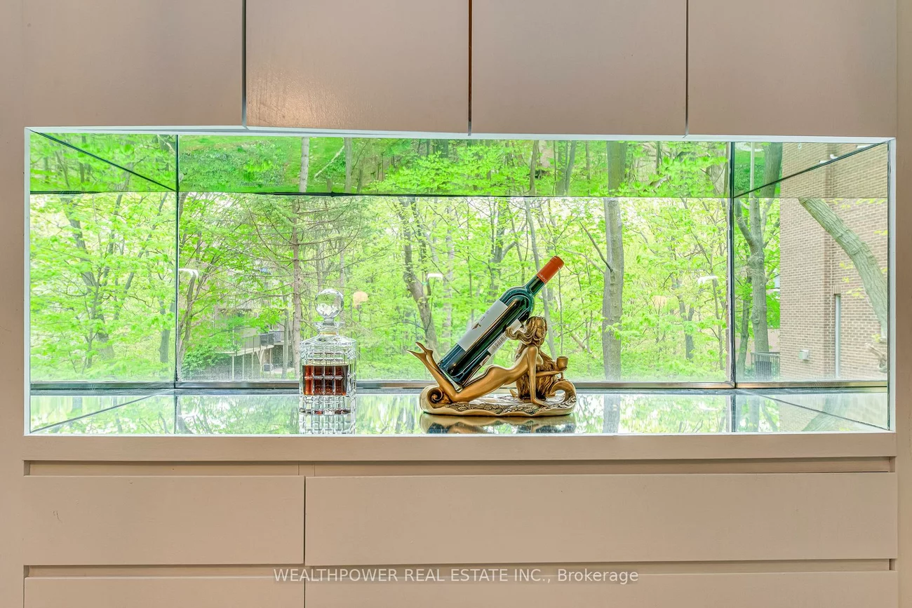1250, Marlborough, 1003 - CP College Park, Oakville