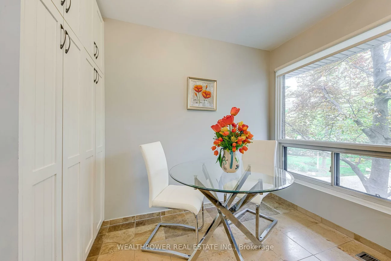 1250, Marlborough, 1003 - CP College Park, Oakville