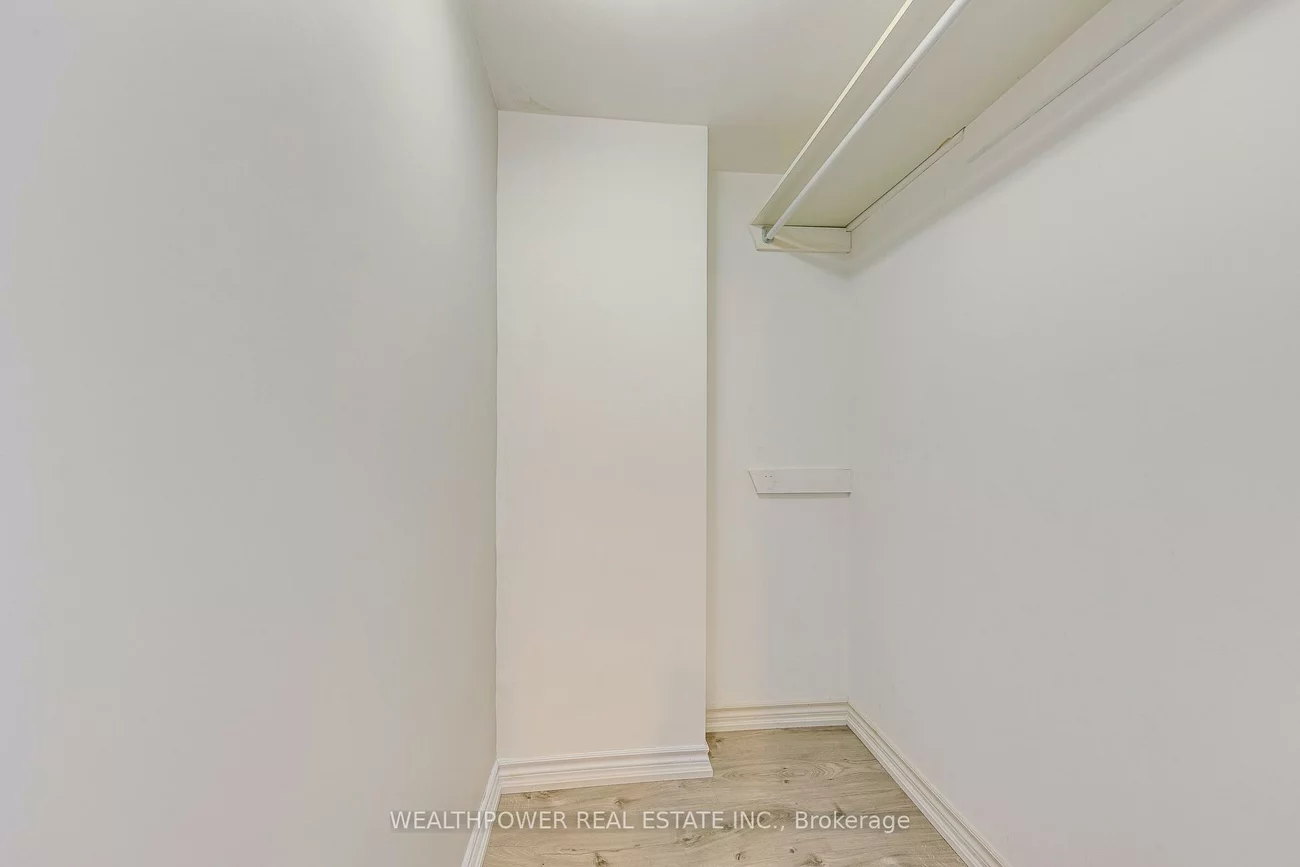 1250, Marlborough, 1003 - CP College Park, Oakville