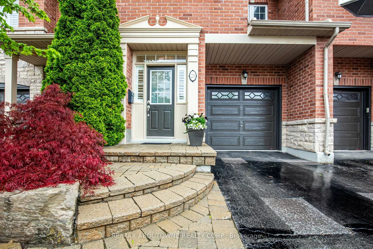 300, Ravineview, 1018 - WC Wedgewood Creek, Oakville