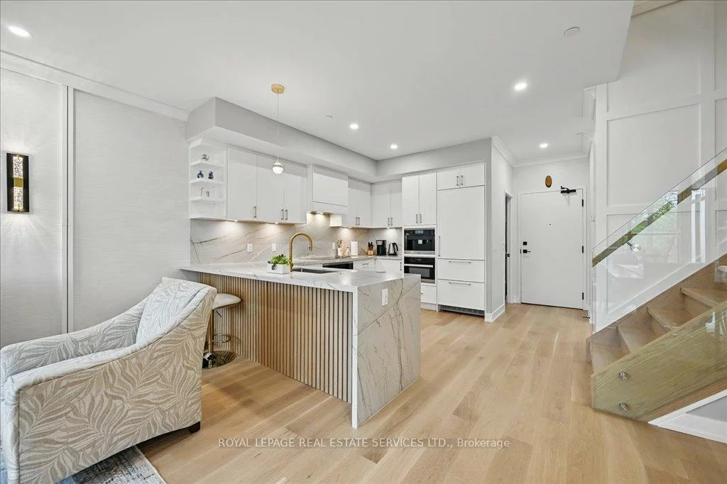 2489, Taunton, 1015 - RO River Oaks, Oakville