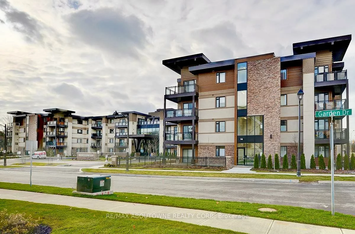 128, Garden, 1002 - CO Central, Oakville