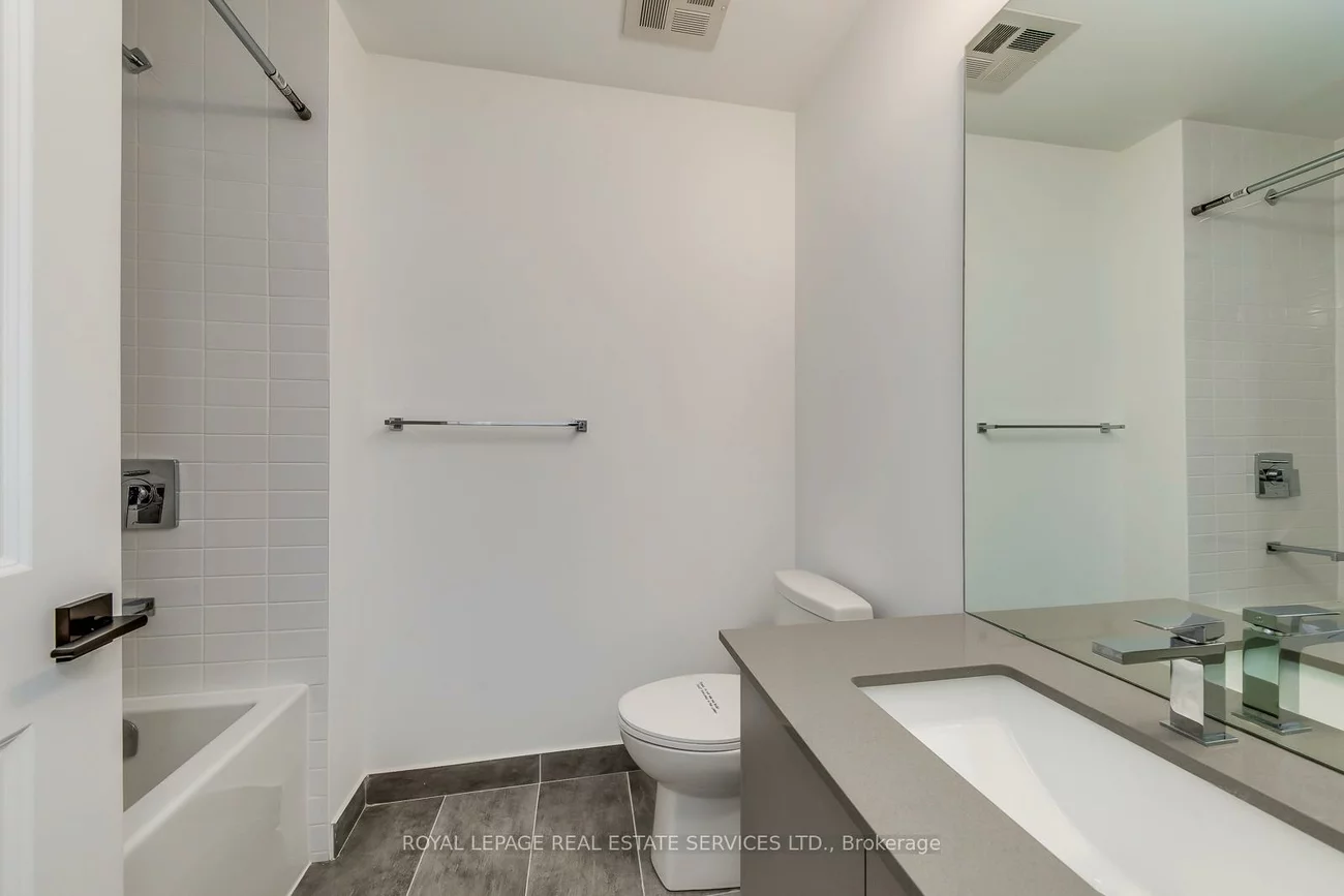 2485, Taunton, 1015 - RO River Oaks, Oakville