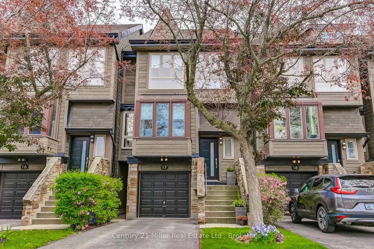 1120, Queens, 1003 - CP College Park, Oakville