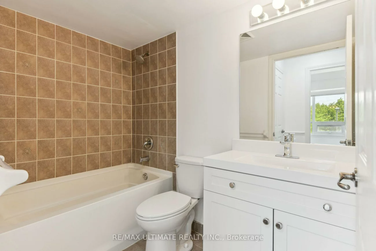 2325, Central Park, 1015 - RO River Oaks, Oakville