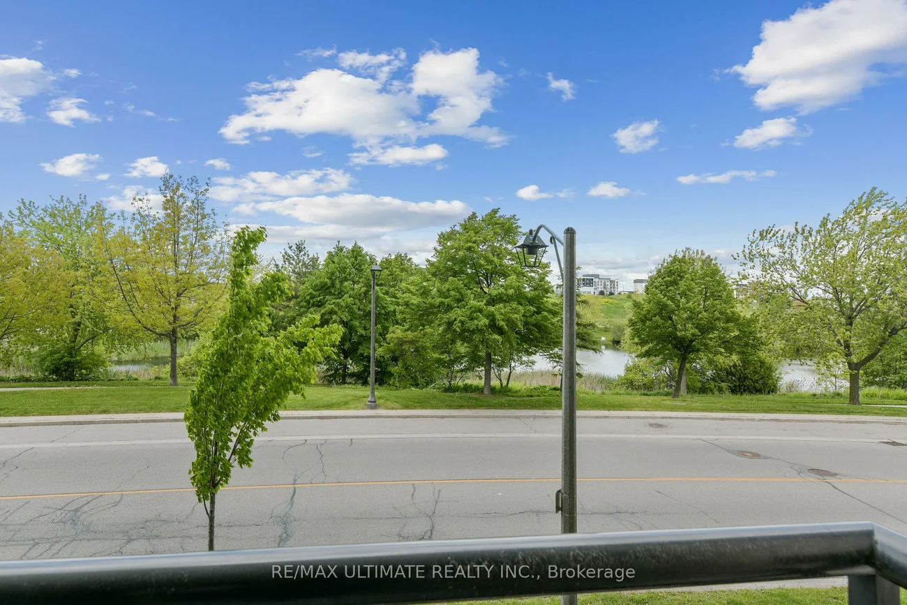 2325, Central Park, 1015 - RO River Oaks, Oakville