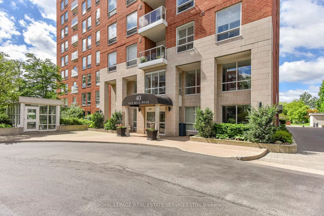 40, Old Mill, 1014 - QE Queen Elizabeth, Oakville