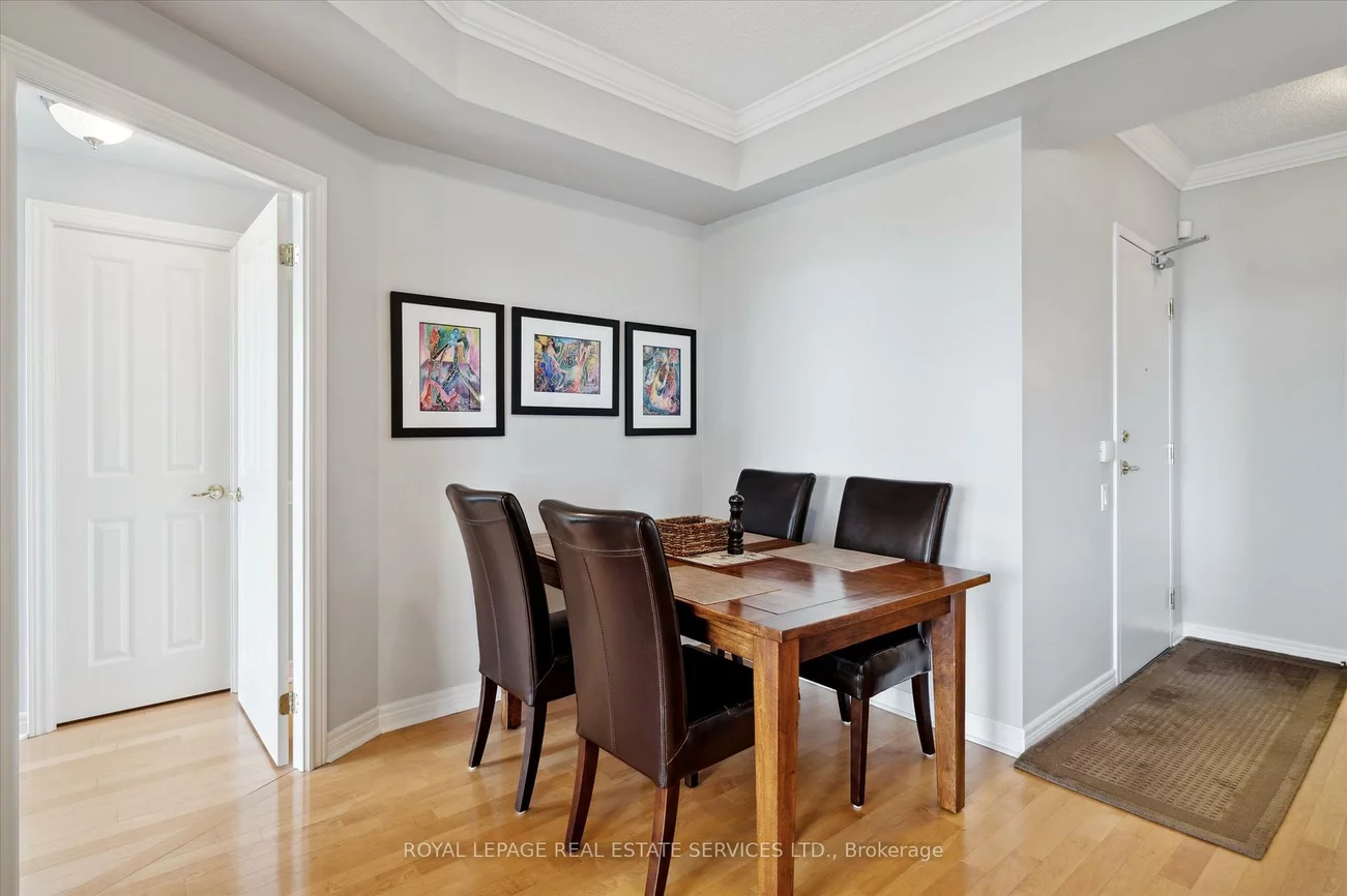 40, Old Mill, 1014 - QE Queen Elizabeth, Oakville