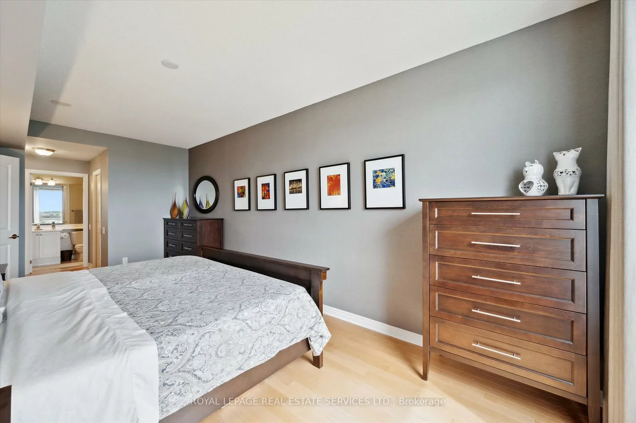 40, Old Mill, 1014 - QE Queen Elizabeth, Oakville