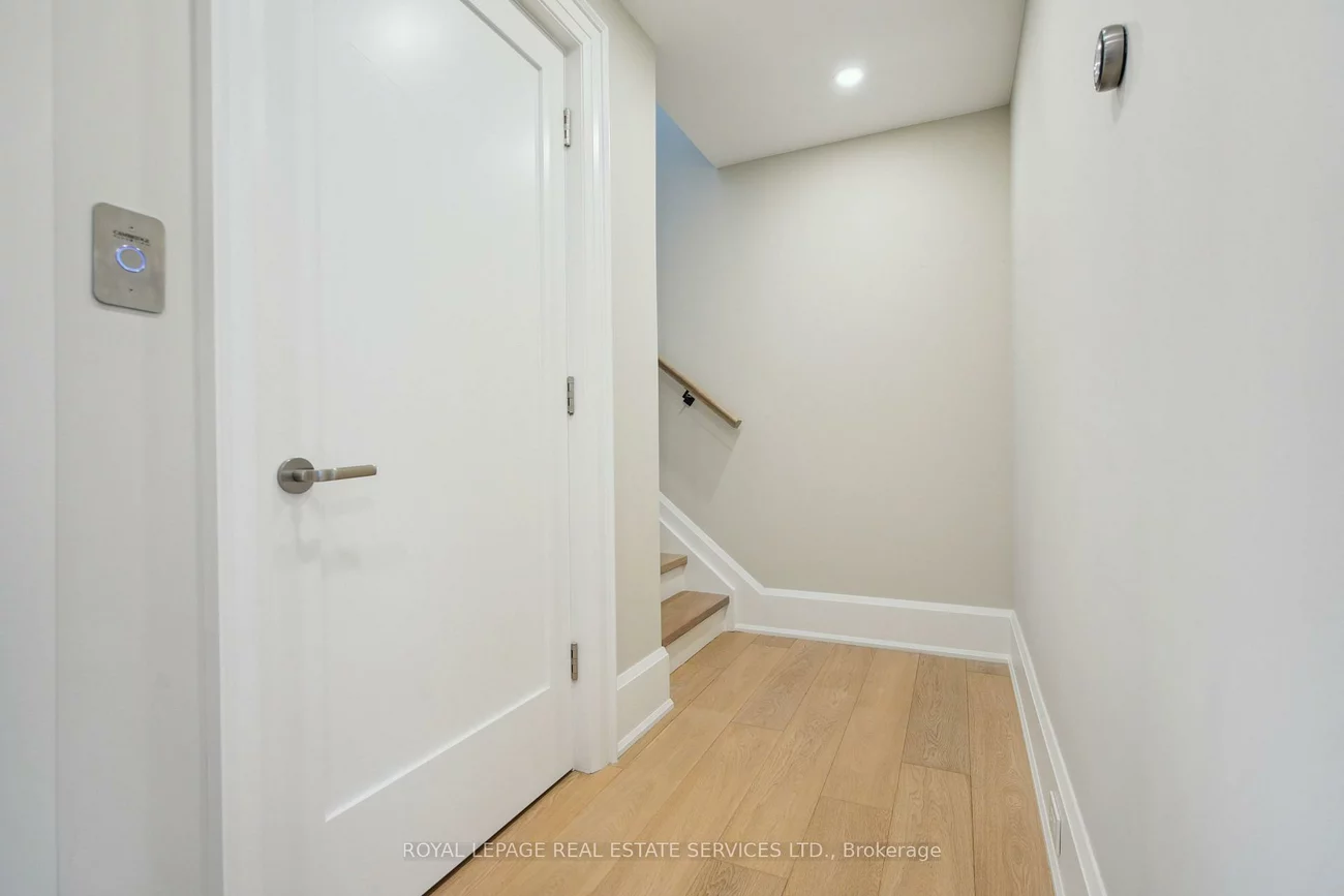 336, Robinson, 1013 - OO Old Oakville, Oakville