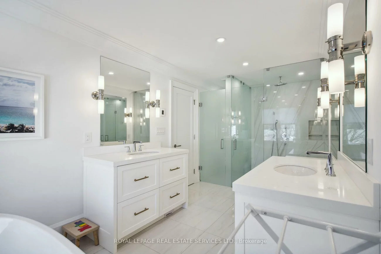 336, Robinson, 1013 - OO Old Oakville, Oakville