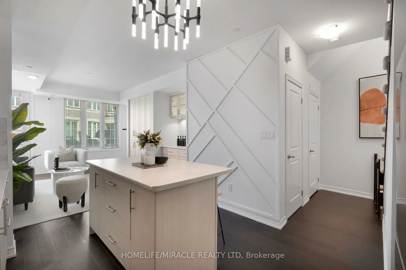 2199, Lillykin, 1015 - RO River Oaks, Oakville