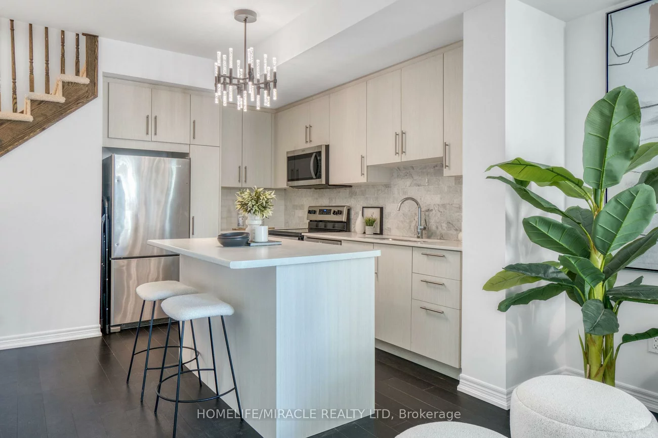 2199, Lillykin, 1015 - RO River Oaks, Oakville