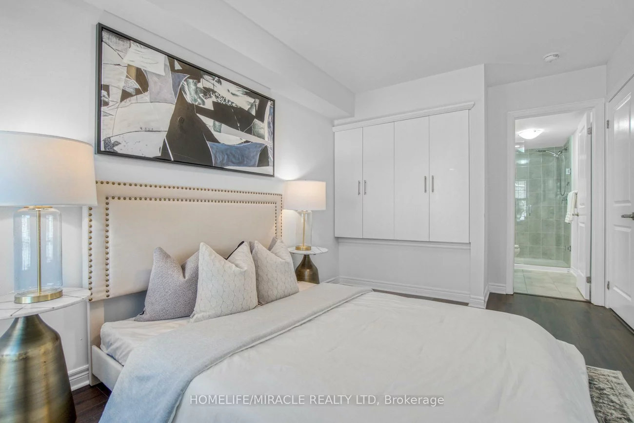 2199, Lillykin, 1015 - RO River Oaks, Oakville
