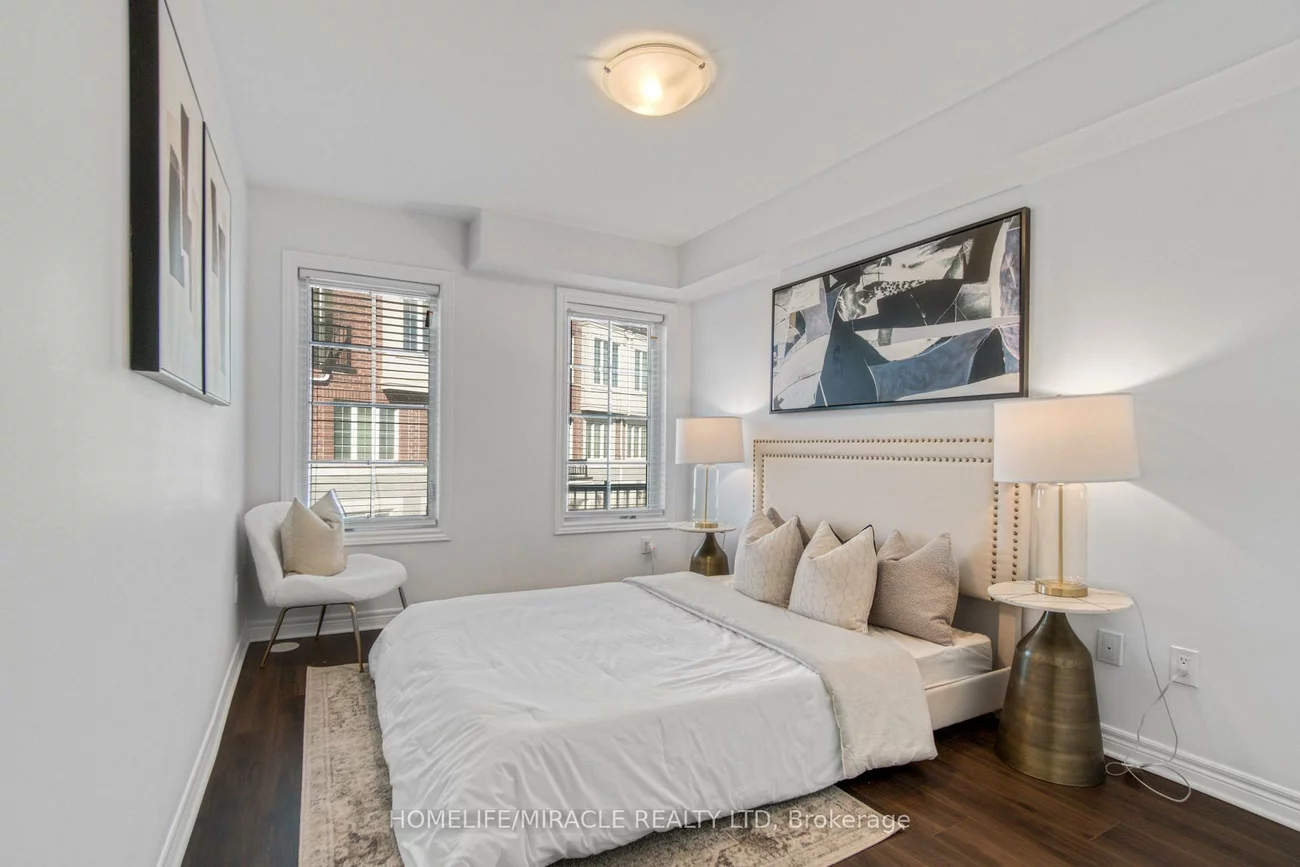 2199, Lillykin, 1015 - RO River Oaks, Oakville
