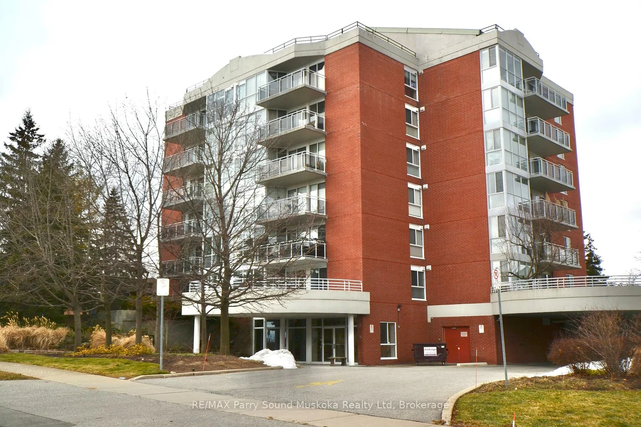 1071, Queens, 1003 - CP College Park, Oakville