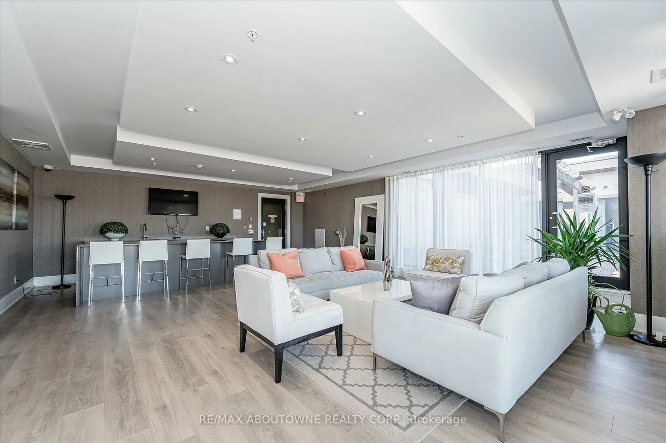 128, Garden, 1002 - CO Central, Oakville