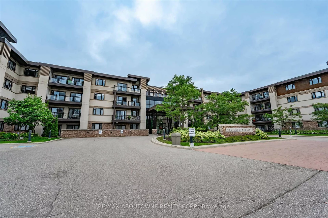 128, Garden, 1002 - CO Central, Oakville