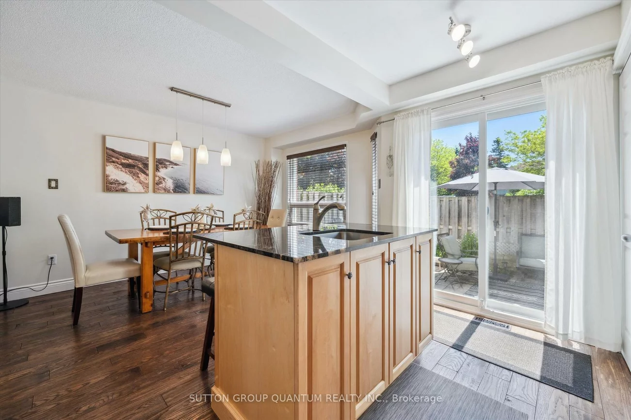 1240, Westview, 1022 - WT West Oak Trails, Oakville