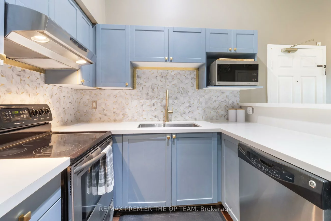 1440, Bishops, 1007 - GA Glen Abbey, Oakville