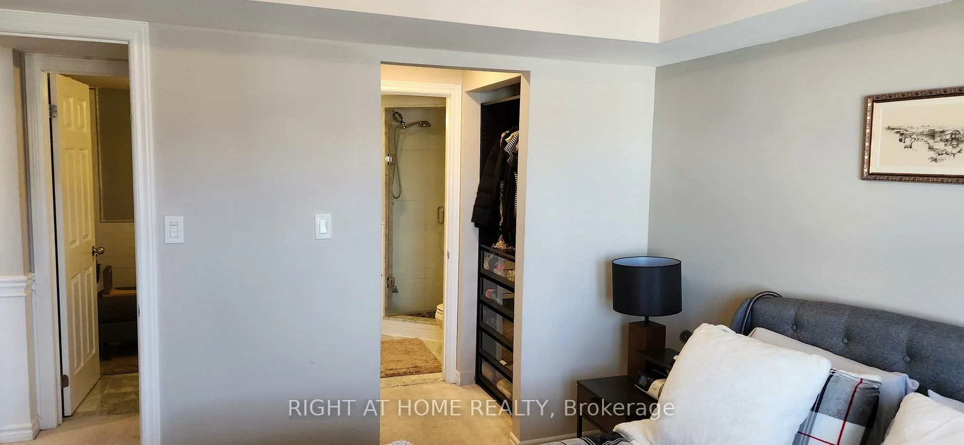 2420, Baronwood, 1019 - WM Westmount, Oakville
